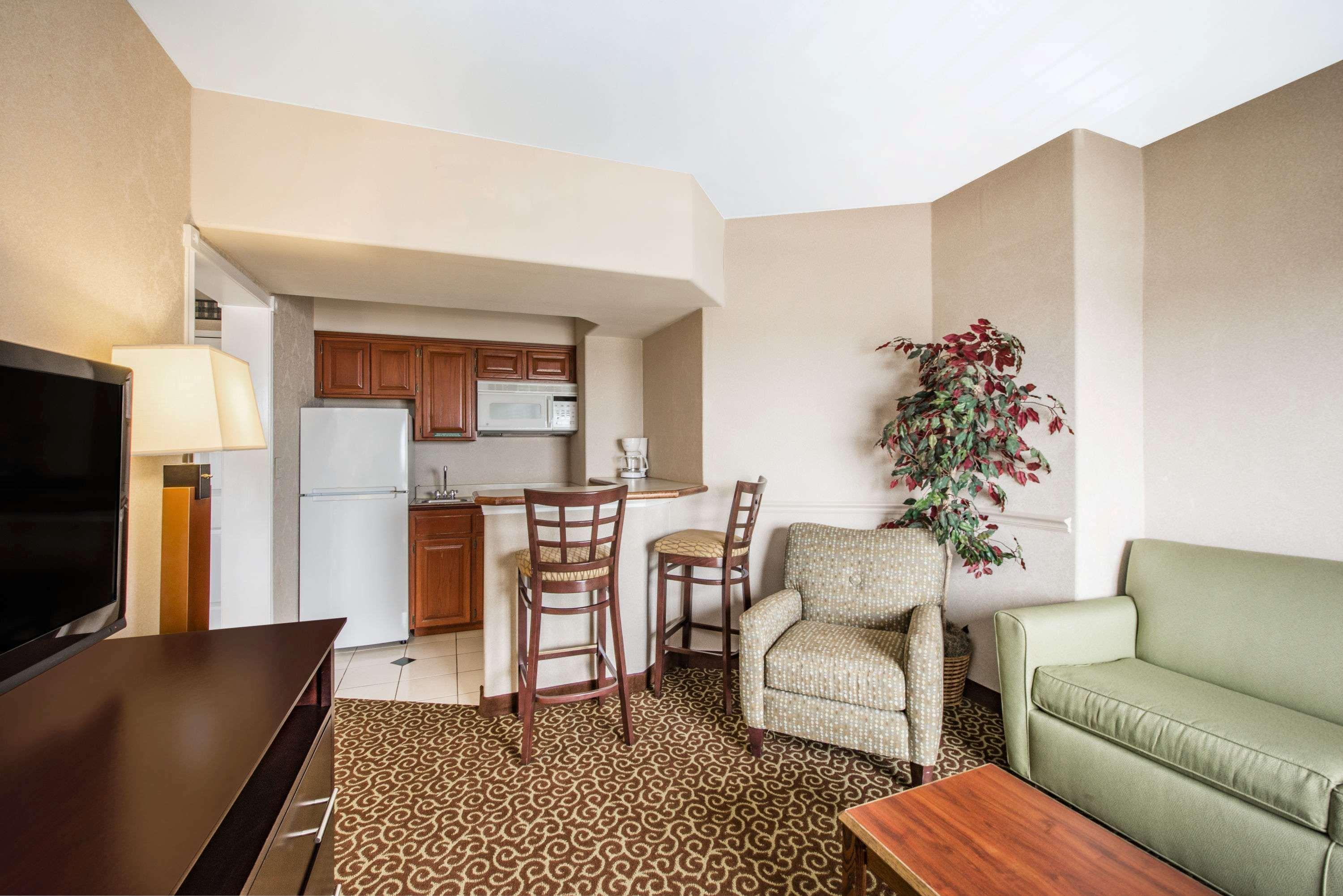 Hawthorn Extended Stay By Wyndham El Paso Esterno foto